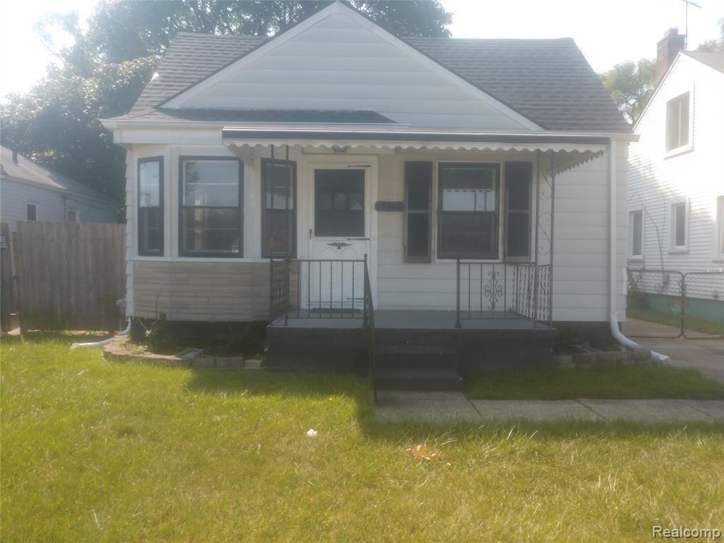 17504 Toepfer Dr, Eastpointe, MI 48021 House for Rent in Eastpointe