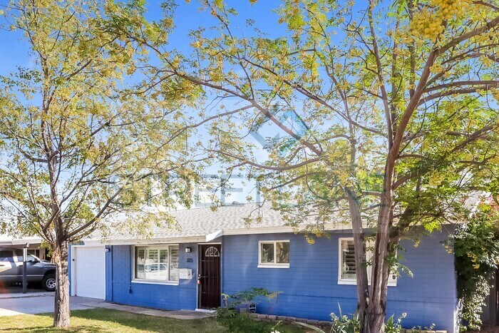 Primary Photo - REDUCED!
