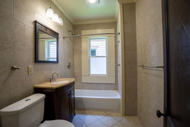 Photo - 716 Euclid Ave Apartment