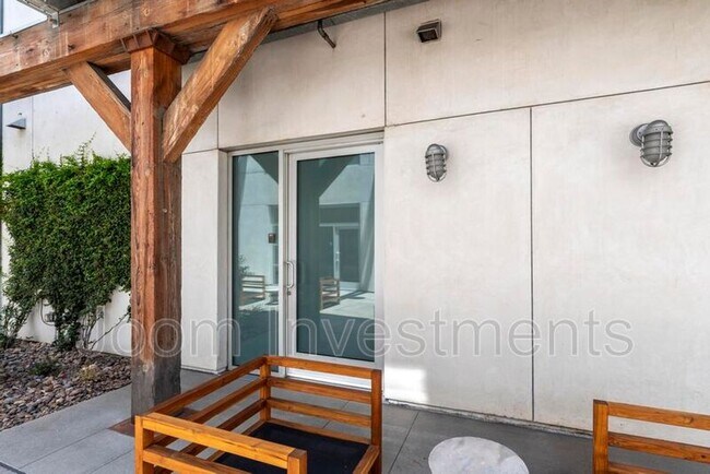 Foto del edificio - 527 Molino St