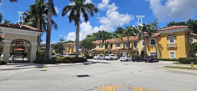 Foto del edificio - 3311 Merrick Ln