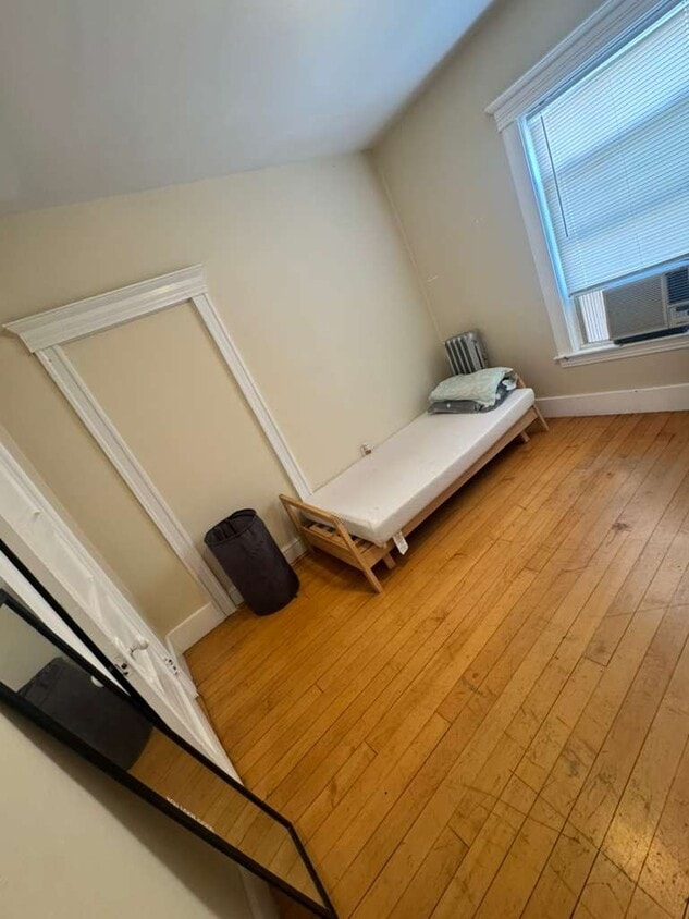 Building Photo - 80 Florence St