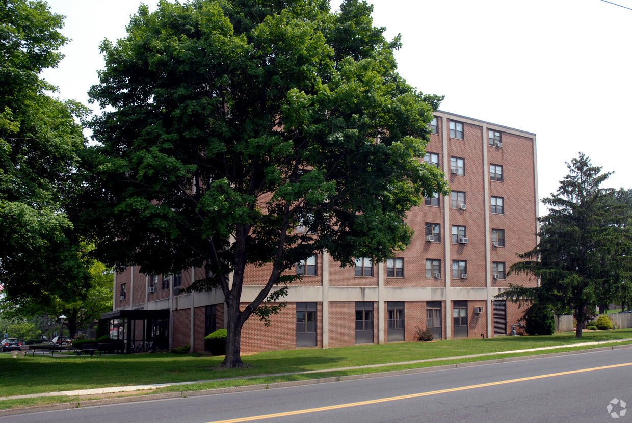 Building Photo - Bartholomew House