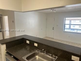 Foto del edificio - 6040 Shaker Wood Cir