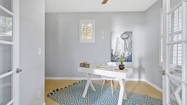 Foto del edificio - Corner Lot Home