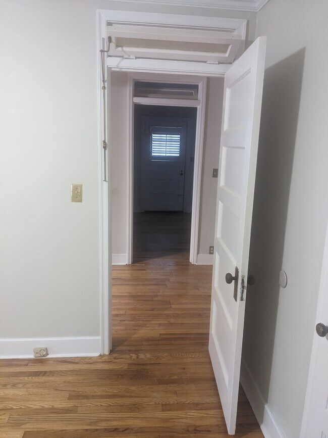 Hall - 1021 Redbird Rd