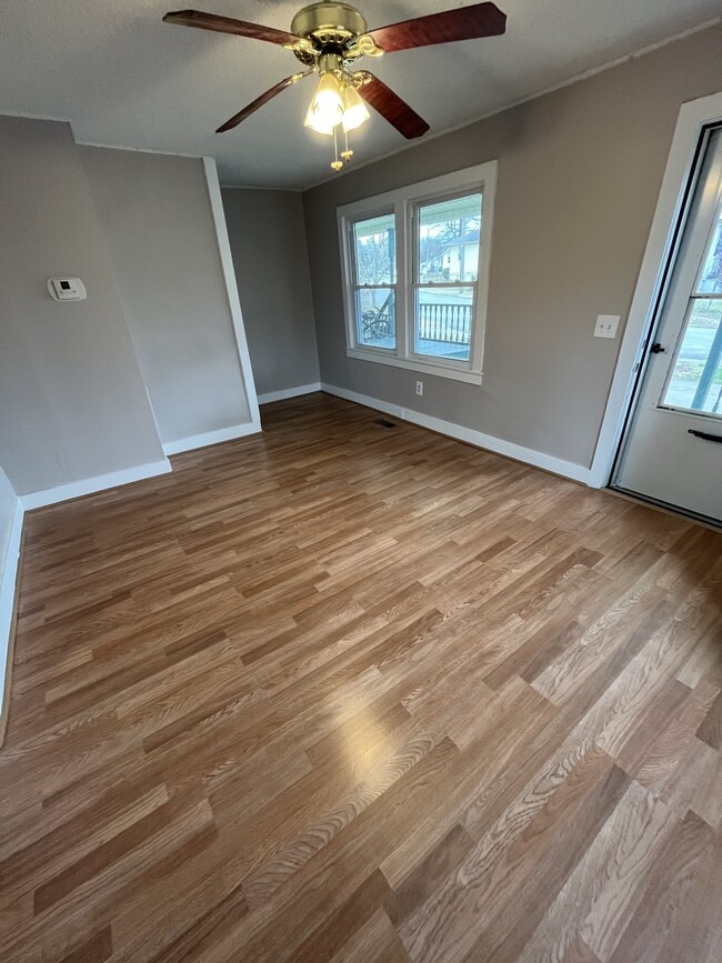 Building Photo - 301 Hadley Ave