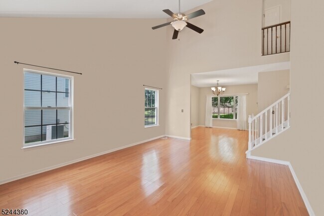 Building Photo - 43 Huntley Way