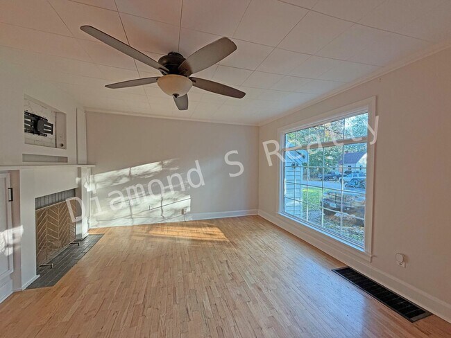 Foto del edificio - Stunning 2 Bedroom Home Located Near Mercy!