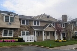 Building Photo - 140 Terrace Rd