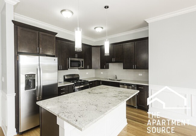 Foto del edificio - 520 N Western Ave