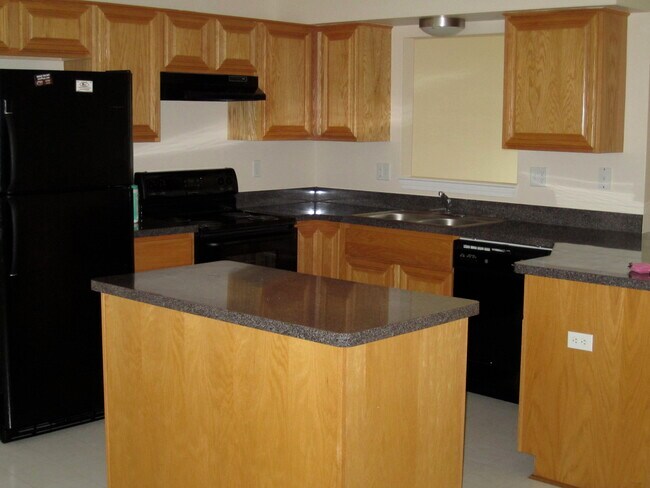 Foto del edificio - 14117 Lakeside Blvd N