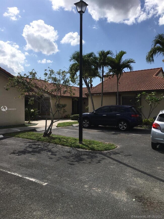 Building Photo - 15257 SW 46th Ln  F-70 Miami Fl 33185