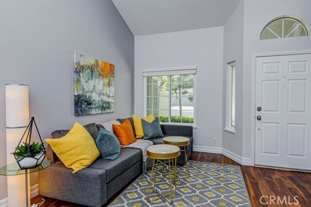 Foto del edificio - 806 S Amber Ln