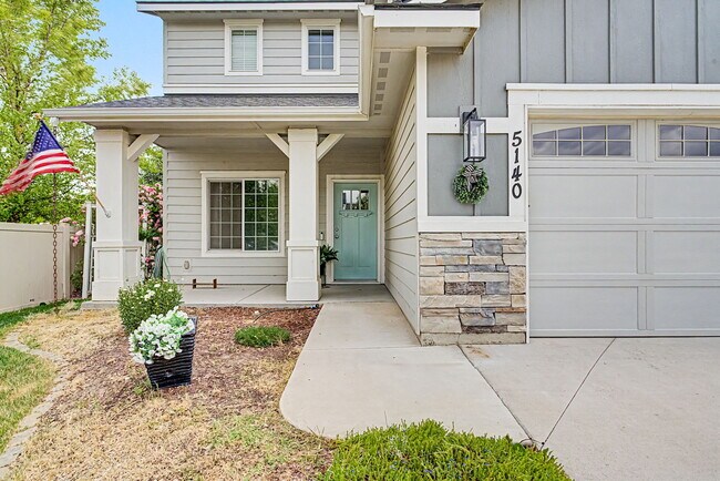 Foto del edificio - 5140 N Elmstone Ave