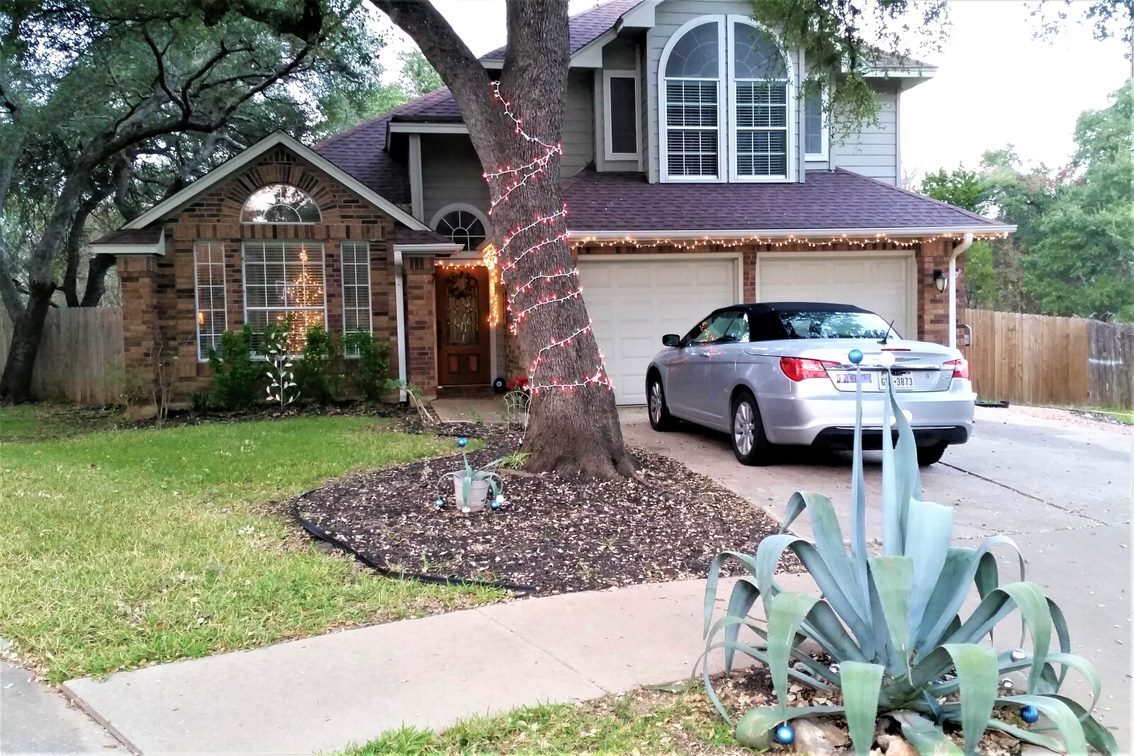 Primary Photo - 7200 John Blocker Dr