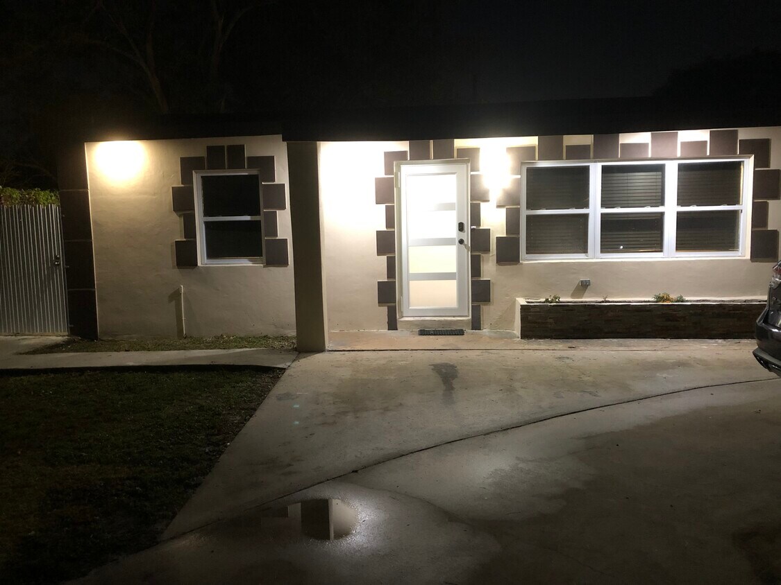 Primary Photo - 2740 NW 155th Ter