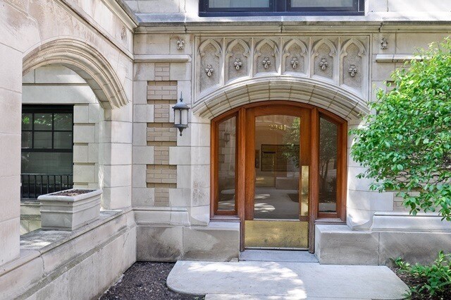 Primary Photo - 2341 N Commonwealth Ave