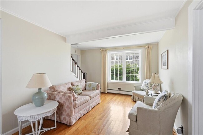 Building Photo - 23 Morton Pl