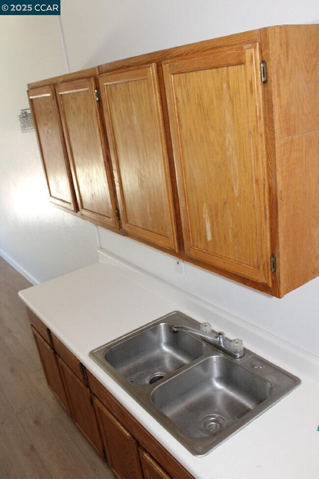Foto del edificio - 4821 Cutting Blvd