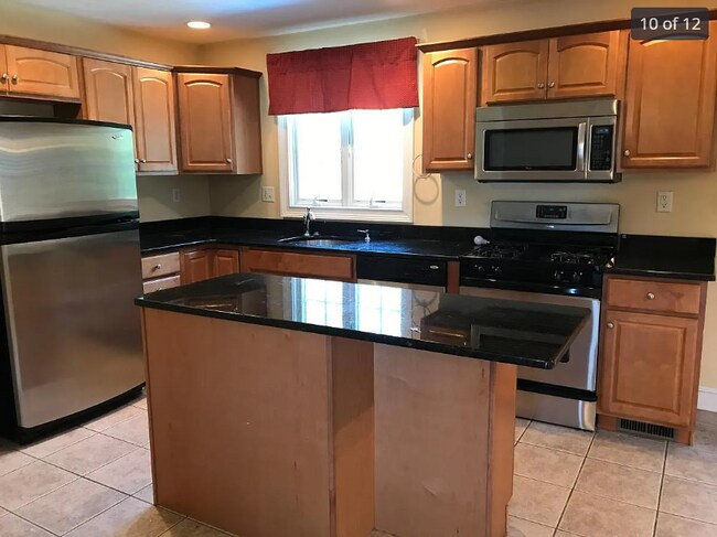 Kitchen - 966 Washington St