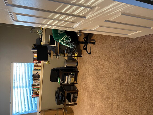 Building Photo - 4809 Broadway Terrace