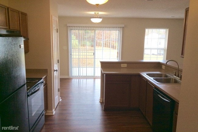 Building Photo - 3323 Mazen Ct