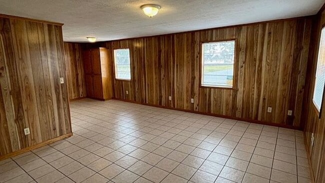 Foto del edificio - 1300 N Grace St