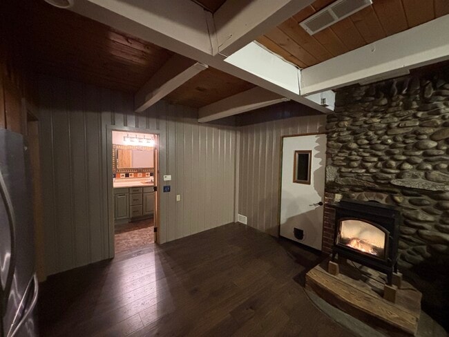 Building Photo - 51725 Jasper Ln