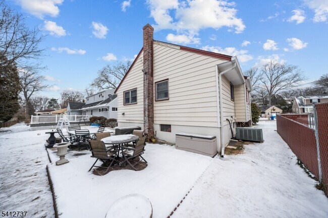 Foto del edificio - 784 Cherry St