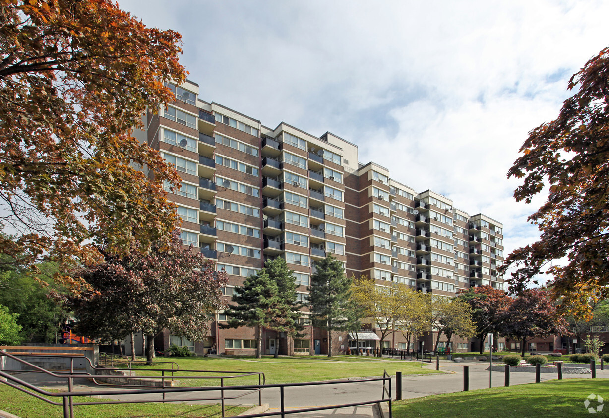 Primary Photo - Blake-Boultbee Apartments