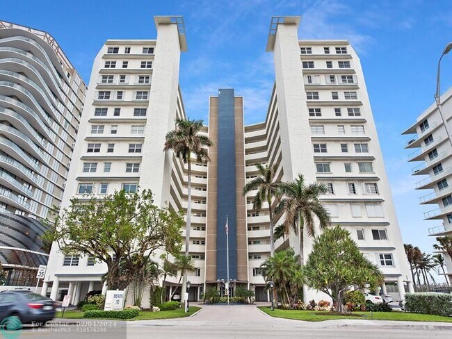 Building Photo - 710 N Ocean Blvd
