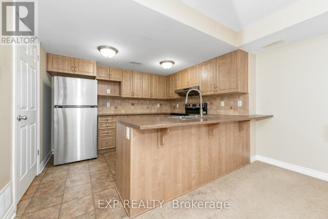 Building Photo - 104B Lindenshade Dr