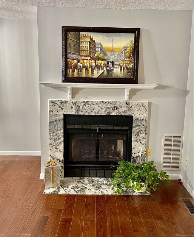 Building Photo - 308 Conestoga Way