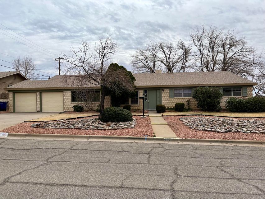 Primary Photo - 411 Pocano Ln