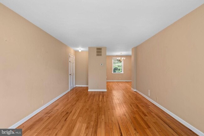 Building Photo - 3441 S Stafford St