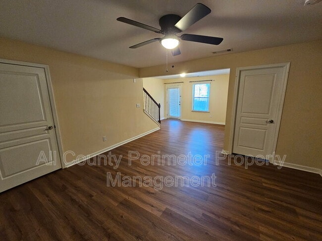 Foto del edificio - 1597 Trailview Way NE