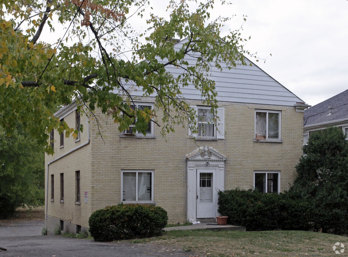 31 Gahl Ter, Reading, OH 45215 Apartments in Reading, OH