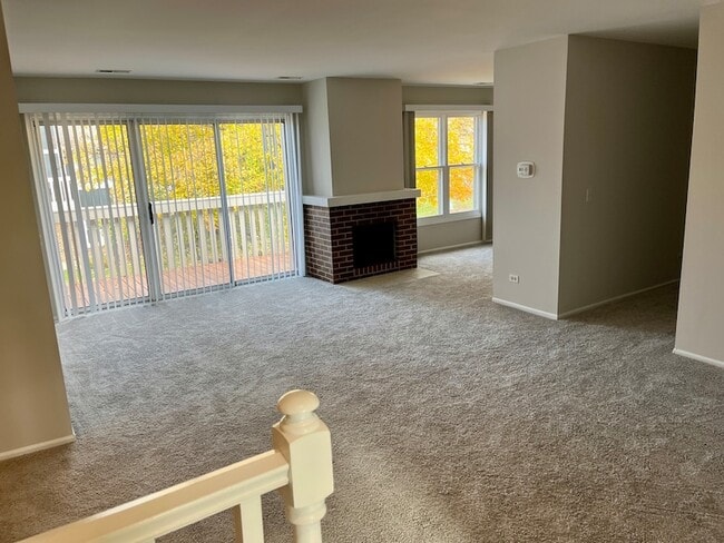 Foto del edificio - 240 Southwick Ct