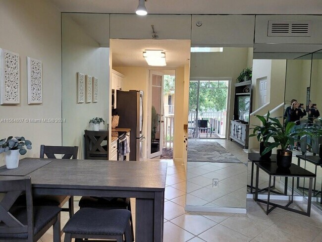 Foto del edificio - 4812 Central Blvd