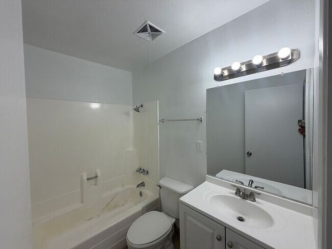 Foto del edificio - 2950 N Alvernon Way