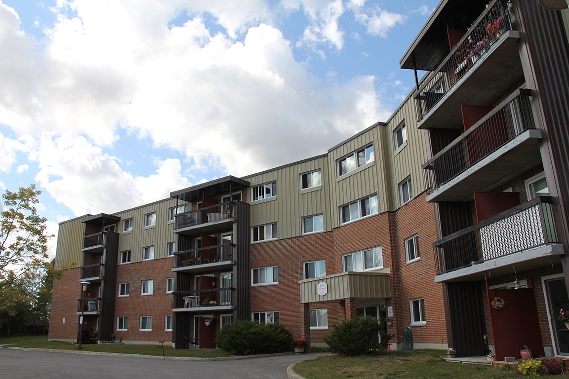 Primary Photo - Cedar Street Apartments