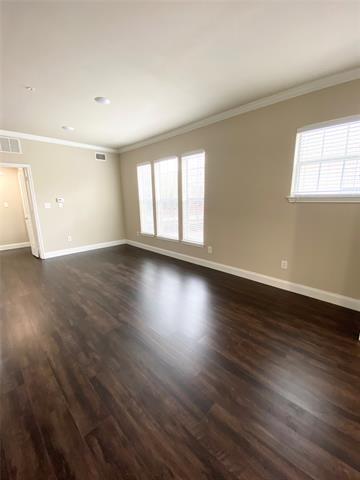 Foto del edificio - 5445 Caruth Haven Ln