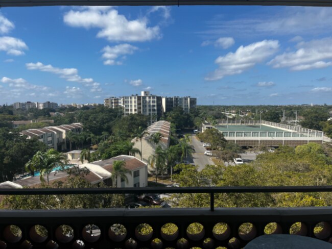 Foto del edificio - 4222 Inverrary Blvd