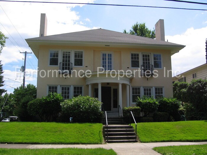 Primary Photo - 1834 NE Hancock St
