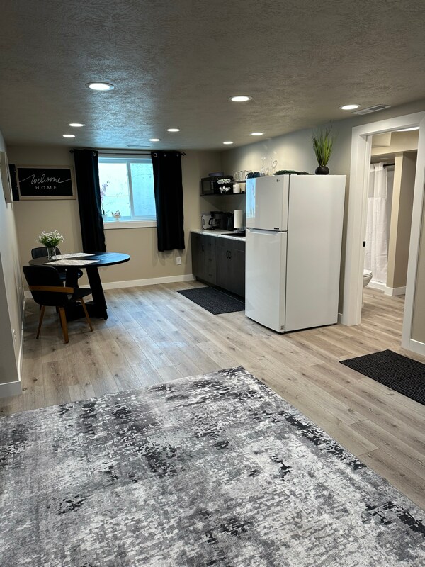 Foto principal - 2316 S Glendale Ave