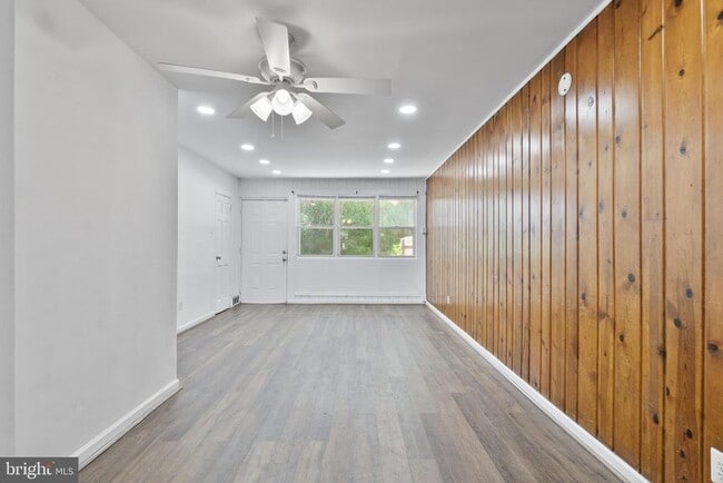 Building Photo - 7634 Normandy Rd