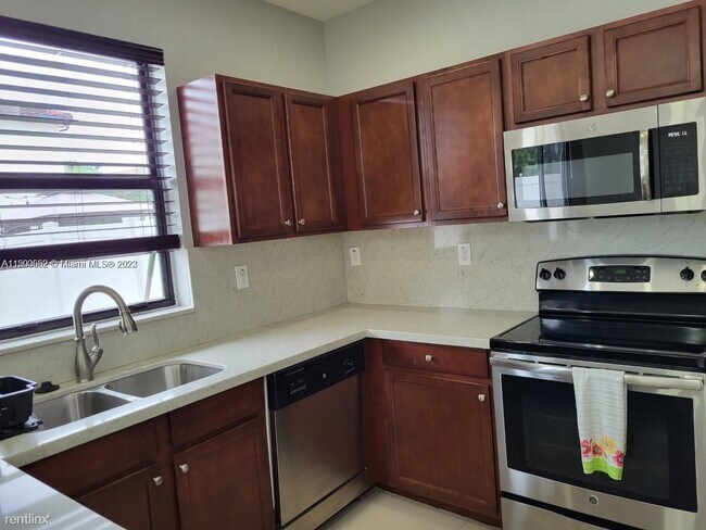 Foto del edificio - 3 br, 2.5 bath House - 3367 W 90th St