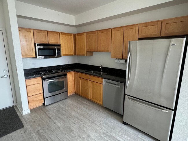 Foto del edificio - 1B/1B at the Landmark Lofts!