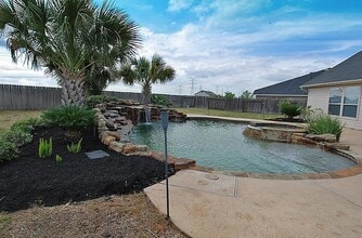 Building Photo - 19439 Suffolk Hollow Ln